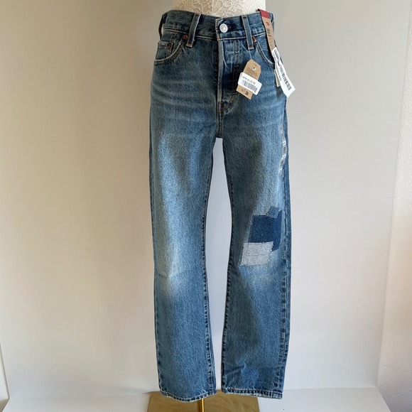 Levi's 501 Original Fit Womens Jeans Medium Wash Denim Patchwork Size 25x30 NWT - Picture 1 of 11